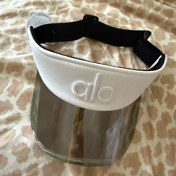 ALO Yoga White Visor with Clear Brim - Picture 1 of 5